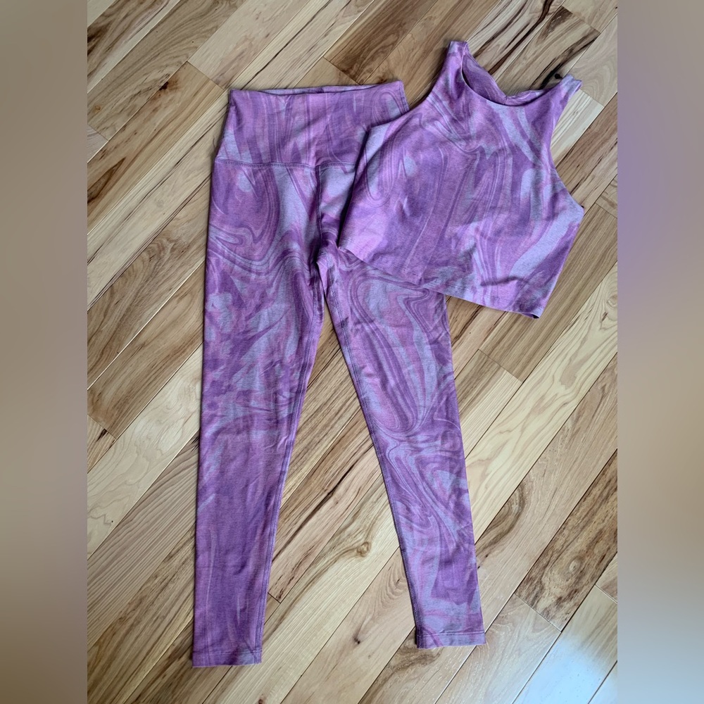 Beyond Yoga Space Dye set